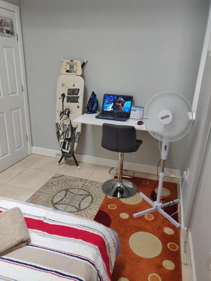 Luxury Apartment In Birmingham With Free Parking. Eksteriør bilde